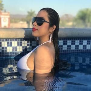 Meet your Posher, Odalis